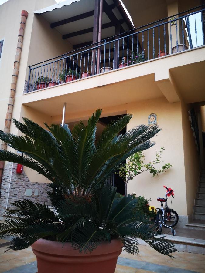 Casa Vacanza Da Samuele San Vito Lo Capo Exteriör bild